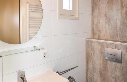Sint-Annaland Casa | One-Bedroom Holiday Home In Sint-Annaland