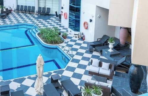 Garhoud Casa | One Bedroom Near Gigico Metro station By Luxury Bookings