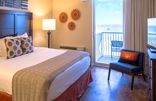 Ormond Shores Complejo | One Bedroom Ocean Front Luxury Condo, Ormond Beach, Florida (1884210)