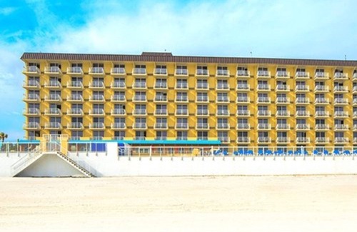 Ormond Shores Complejo | One Bedroom Ocean Front Luxury Condo, Ormond Beach, Florida (1884210)