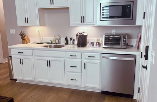 Winchester Casa | One bedroom private entry casita close to Temecula wine country.