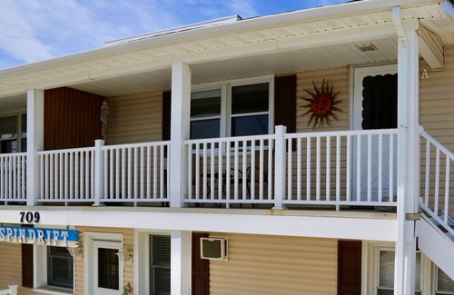 Ortley Beach Condominio | A una cuadra de la playa y la bahía. A medio camino entre Board Walk y Island Beach State Park