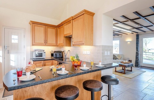 Wainfleet All Saints Cabaña | One Chainbridge Barns