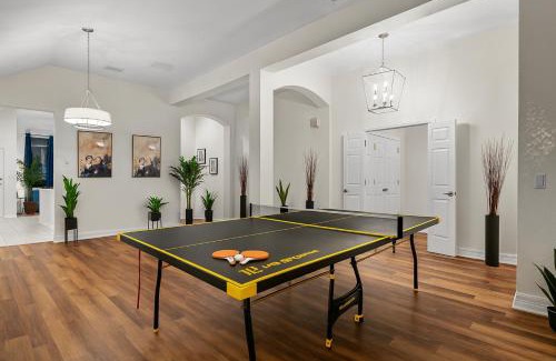 Frisco Casa | One-level, Fenced Yard, Kitchen, Game Room, Pkng