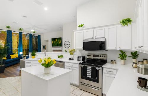 Frisco Casa | One-level, Fenced Yard, Kitchen, Game Room, Pkng