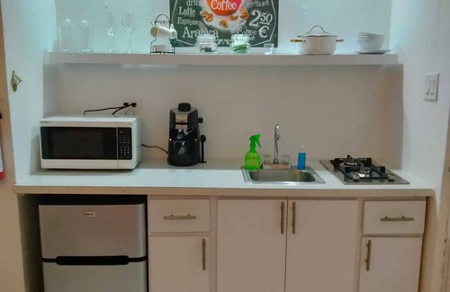 Levittown Apartamento | ¡Único en su clase! Apartamento con todo.