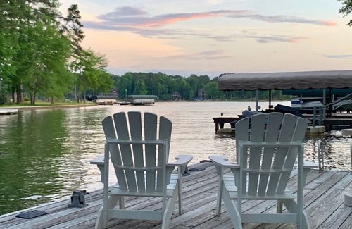 Beaverdam Casa | ¡Casa frente al lago única en su tipo cerca de Ritz, Sandbar & Boathouse!