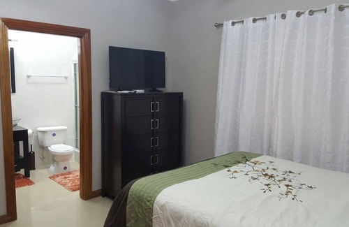 Barbican Condominio | HERMOSO CONDOMINIO MODERNO DE 2 DORMITORIOS EN LIGUANEA, KINGSTON, JAMAICA.