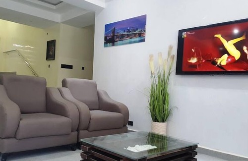 Enugu Hotel | One World Luxury Hotel