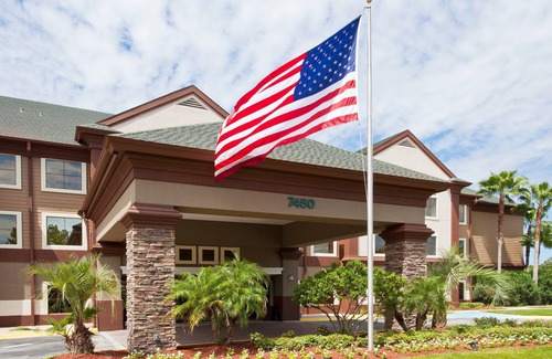 Airport North Condominio | A solo 1. 5 millas del aeropuerto internacional de Orlando + gimnasio abierto las 24 horas | 25 minutos a Disney World