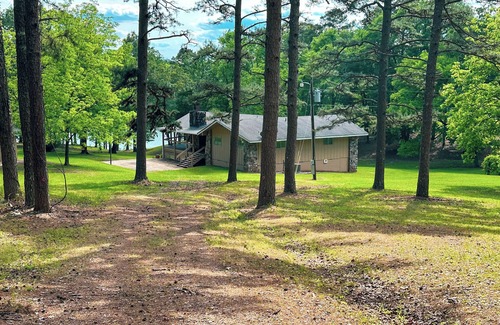 Bismarck Casa | Only House on Lake DeGray!