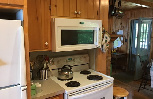 Oostburg Cabaña | Oostburg, WI, Lake Front Cottage