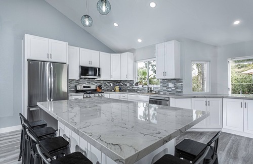 Aviara Casa | OPEN 10-14 to 17! Pool, Spa, Pets Ok, Remodeled Beachy Lagoon Getaway!