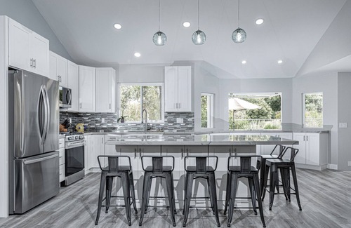 Aviara Casa | OPEN 10-14 to 17! Pool, Spa, Pets Ok, Remodeled Beachy Lagoon Getaway!