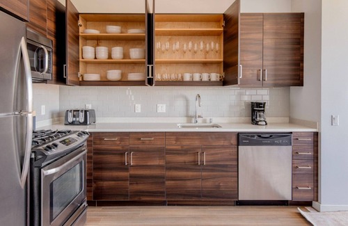 Civic Center Apartamento | Open Hayes Valley 1BR w/ on-site Retail, Theater & Pool, by Blueground