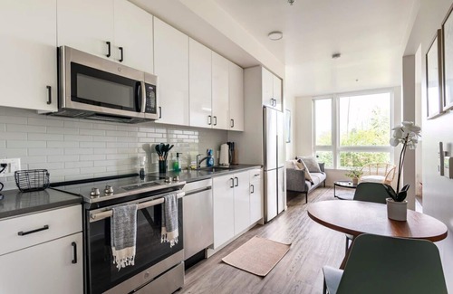 Clawson Apartamento | Open One-Bedroom in West Oakland