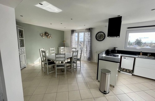 Veuzain-sur-Loire Casa | Opposite Château de Chaumont sur Loire