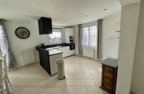 Veuzain-sur-Loire Casa | Opposite Château de Chaumont sur Loire