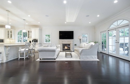 West Vancouver Casa | Opulent Gated Oceanfront Mansion