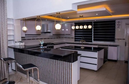 Eldoret Casa | ORANA Luxury Palace: Elegant and cozy modern home near Eldoret Airport and city