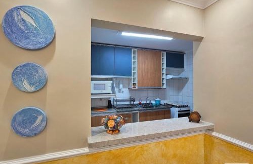 Jardim Virginia Apartamento | Orange Beach Enseada Guarujá - Piscina, Ar, Wi-Fi, 3 Quartos a Poucos Passos do Mar