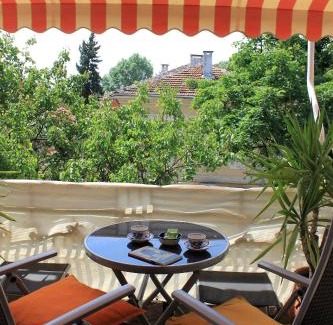 Plovdiv Old Town Casa | Orange House in the Old Town Plovdiv- free parking