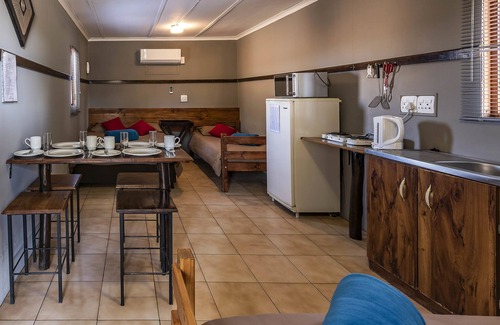 Vioolsdrift Settlement Cabina | Orange River Rafting Lodge by Country Hotels