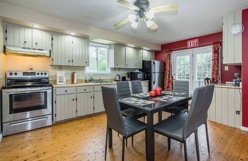 Tobermory Casa | Apple orchard getaway in Tobermory.