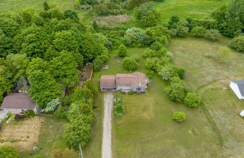 Tobermory Casa | Apple orchard getaway in Tobermory.