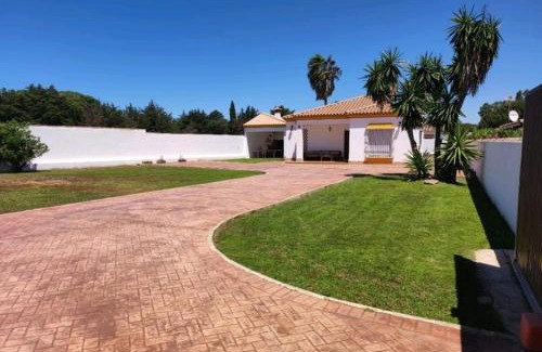 Chiclana de la Frontera Chalet De Esquí | Orchard View