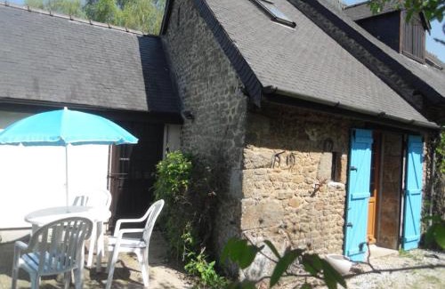Couesmes-Vauce Casa | Orchard View Gite