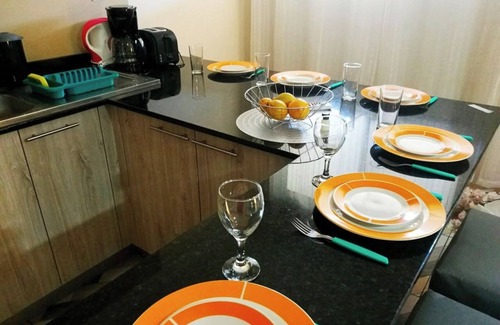 Nemby Casa | Casa Orquídea: Un refugio cómodo para familias en un entorno tranquilo