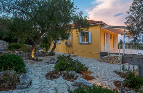 Vlachopoulatika Villa | Sunrise Luxury Villa