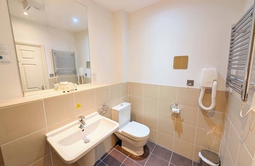 Saint Asaph Hotel | The Oriel Hotel