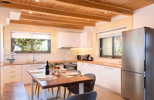 Nipos Villa | Orientem Villa Heated Pool