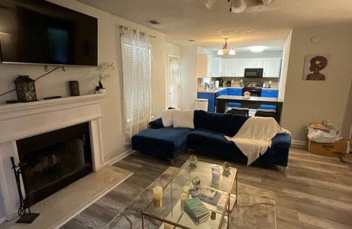 Cliftondale Casa | Original BeeNomadic ATL, Comfy Home Minutes From Airport & Downtown
