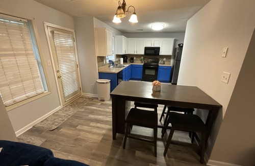 Cliftondale Casa | Original BeeNomadic ATL, Comfy Home Minutes From Airport & Downtown