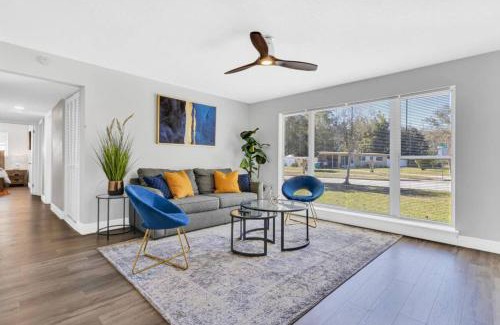 Englewood Park Casa | Orlando Vacation Pool House Pets Welcome