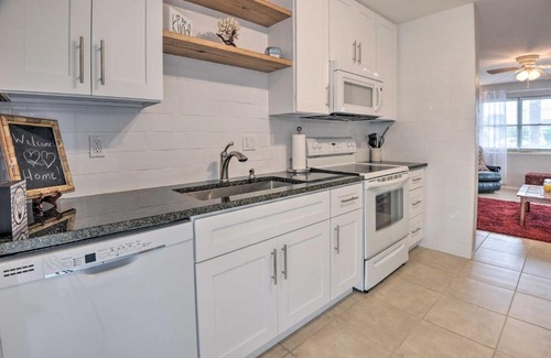Seaside Homes Casa | Ormond Beach Home with Yard, 1 Block to Beach!
