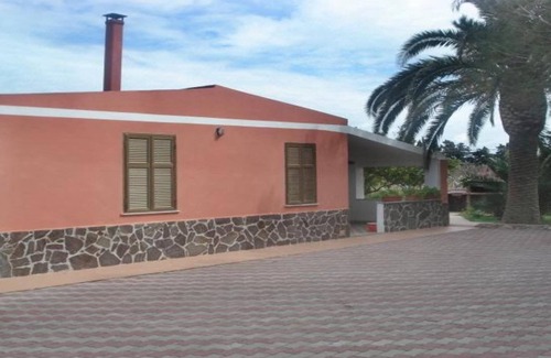 Alghero Casa | CASA ORSA MAGGIORE estacionamiento, WI-FI GRATUITO, barbacoa, terraza verde