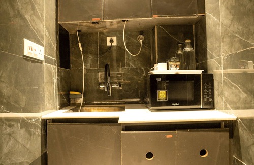 Gurugram Hotel | Orsom Stays Sassy - Sector 42