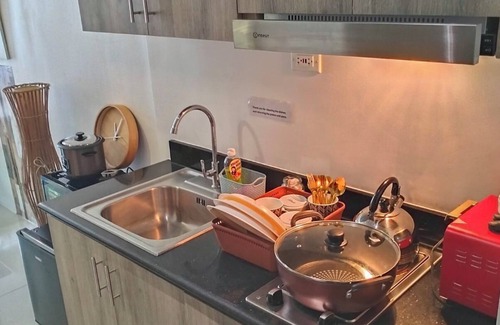 Highway Hills Condominio | Ortigas Business District Residences