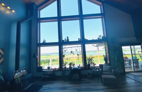 Vernon Bridge Casa | Orwell Cove Oasis - Art and Beauty meets Country Living.