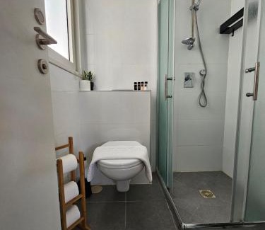 Acre Apartamento | OrYam - Boutique Sea View Apt. 2BD Up to 10 Guests