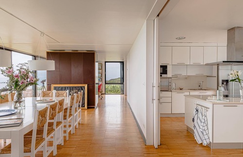 Loredo Casa | "Casa OS" con vistas al mar, a 800 metros de la Playa de Somo