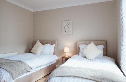 Gillingham Casa | Osbourne House