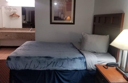 Stillwater Apartamento | osu 2 Queen Beds Hotel Room 232 Booking