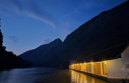 Nong Khiaw Complejo | Ou river house, deluxe