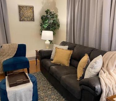 Knoxville Apartamento | Oui! Not Your Grandmother's Property