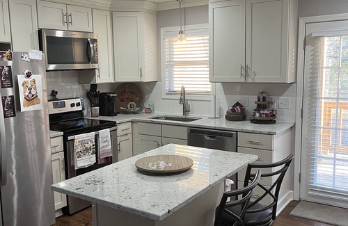 Starkville Condominio | Our apartment is walkable to all the Bulldog sports locations and the campus!